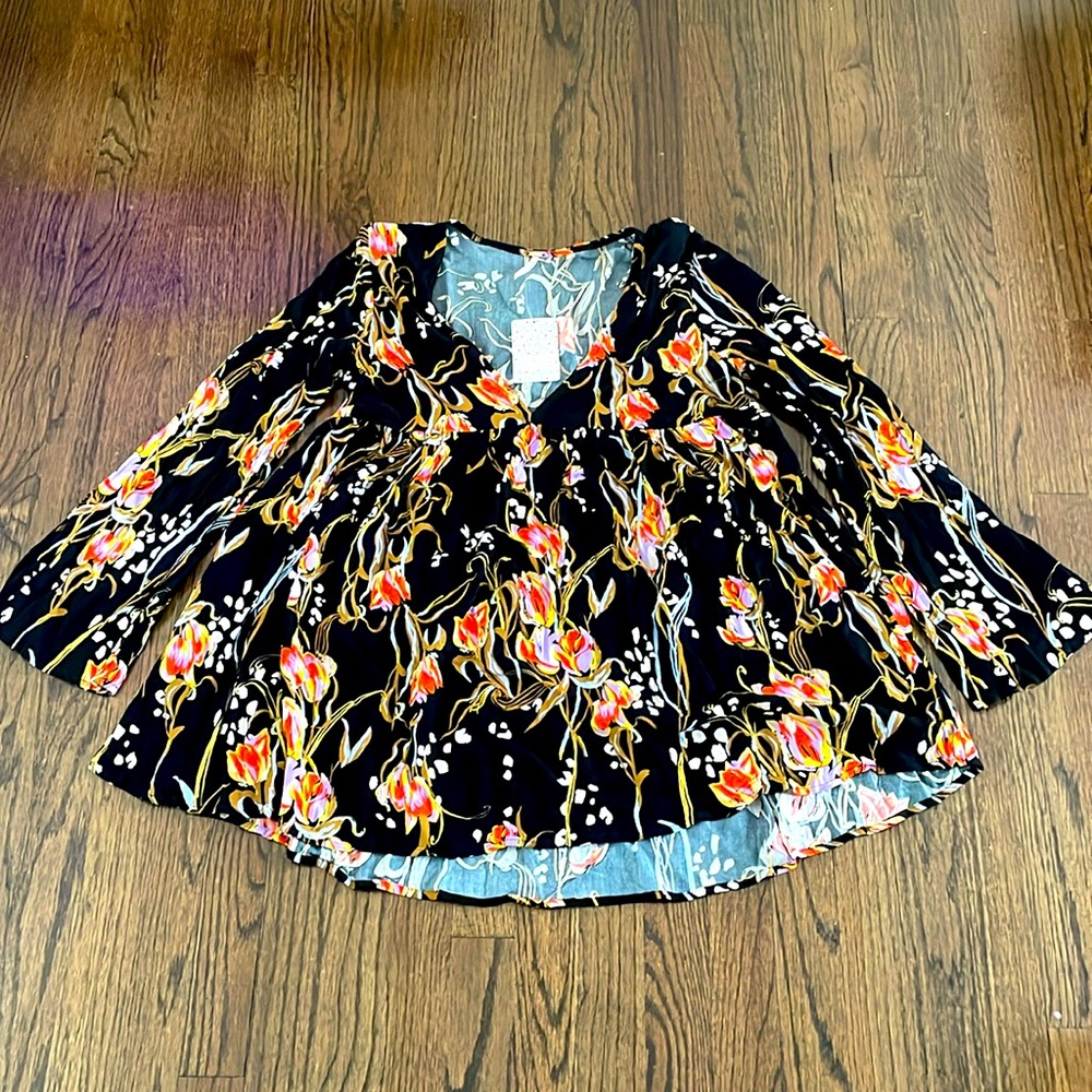 Women’s Free People top